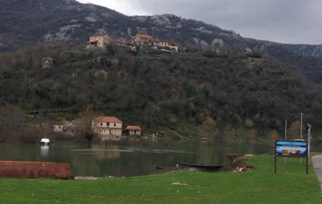 Наводнение в черногорском поселке Риека-Црноевича